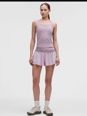 NWT lululemon shake it out high rise running short 2.5 Lilac Play (Lavender) M